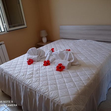 Villa Belvedere Кампофеличе ди Рокела Екстериор снимка