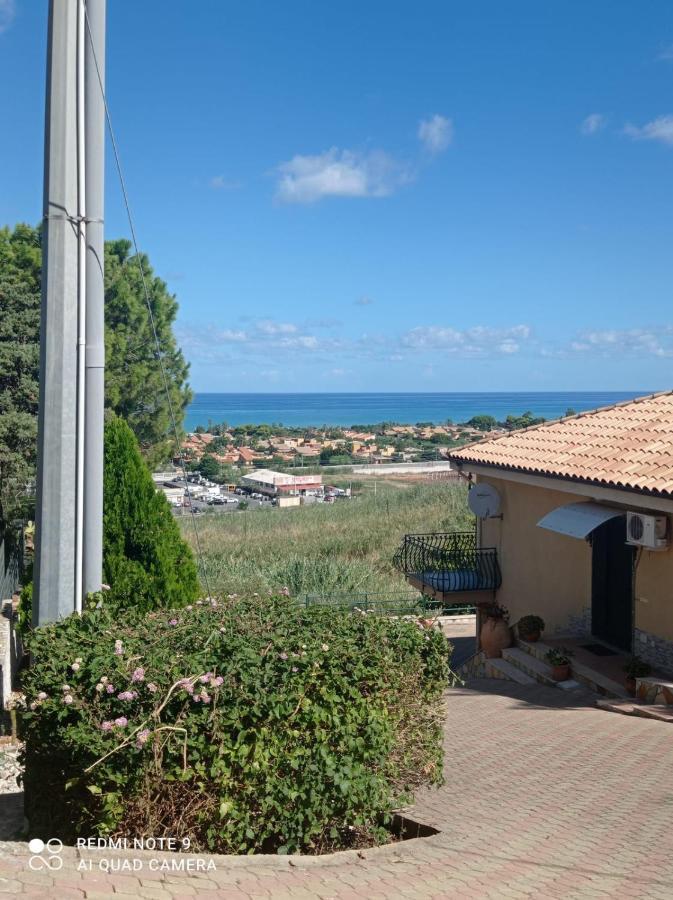 Villa Belvedere Кампофеличе ди Рокела Екстериор снимка